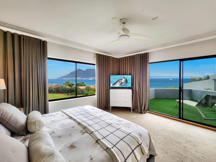4 Bedroom Property for Sale in Bloubergstrand Western Cape
